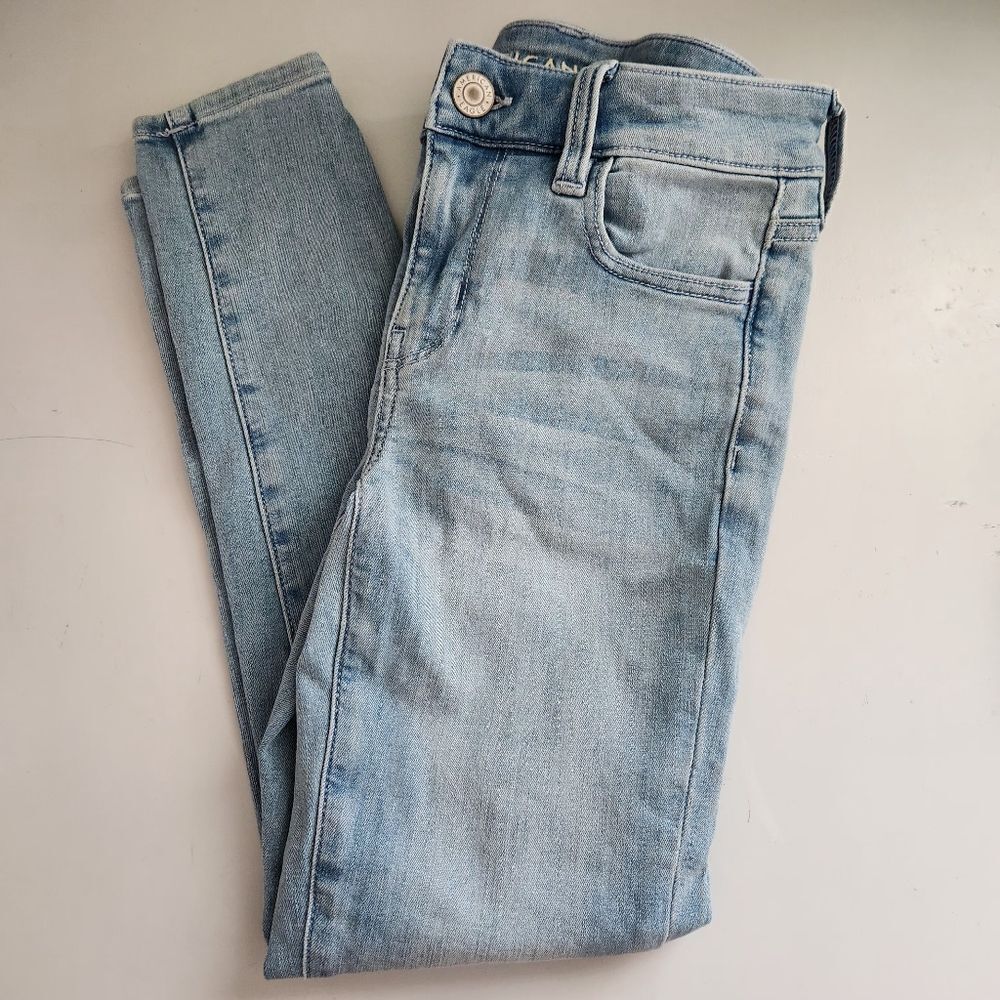 American Eagle Outfitters Light Wash Jeggings 0-Xshort